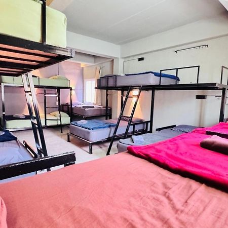 Stay At Moon Hostel ハード・リン エクステリア 写真