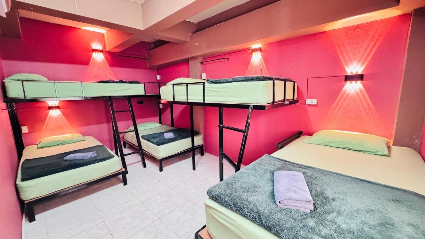 Stay At Moon Hostel ハード・リン エクステリア 写真