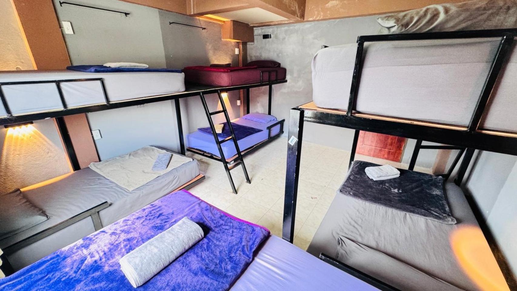 Stay At Moon Hostel ハード・リン エクステリア 写真